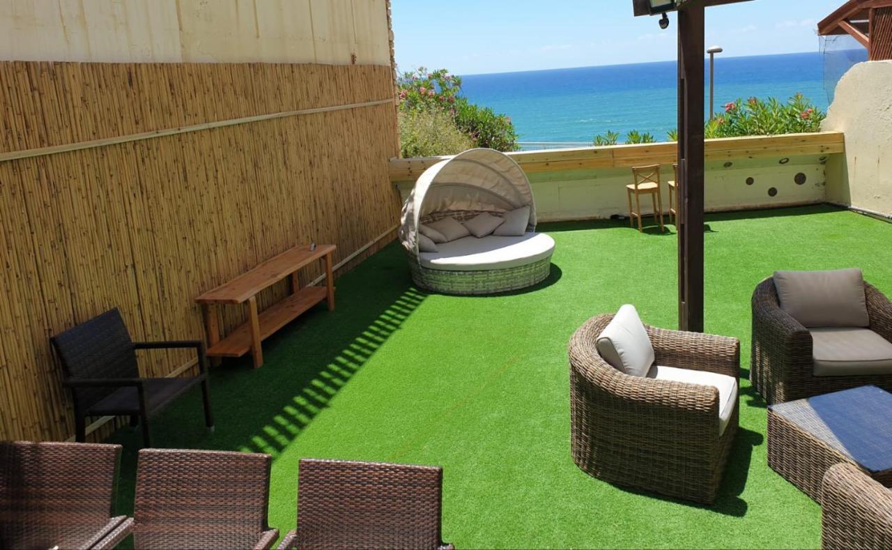 Magic On The Sea-Suites With A Private Jacuzzi And A Private Sea View Netanya Exterior photo