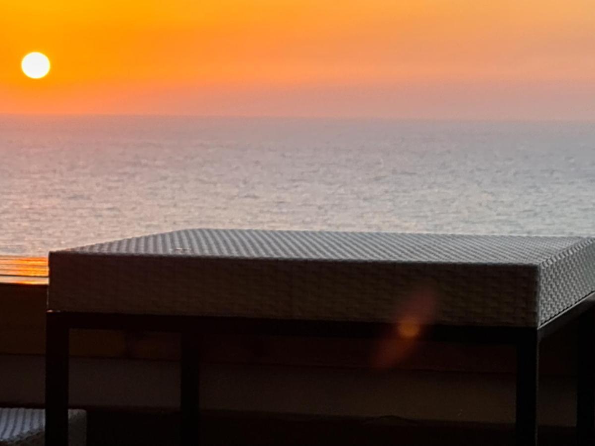 Magic On The Sea-Suites With A Private Jacuzzi And A Private Sea View Netanya Exterior photo