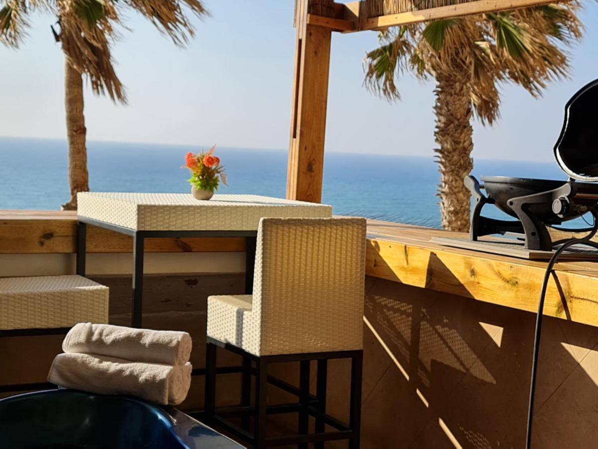 Magic On The Sea-Suites With A Private Jacuzzi And A Private Sea View Netanya Exterior photo