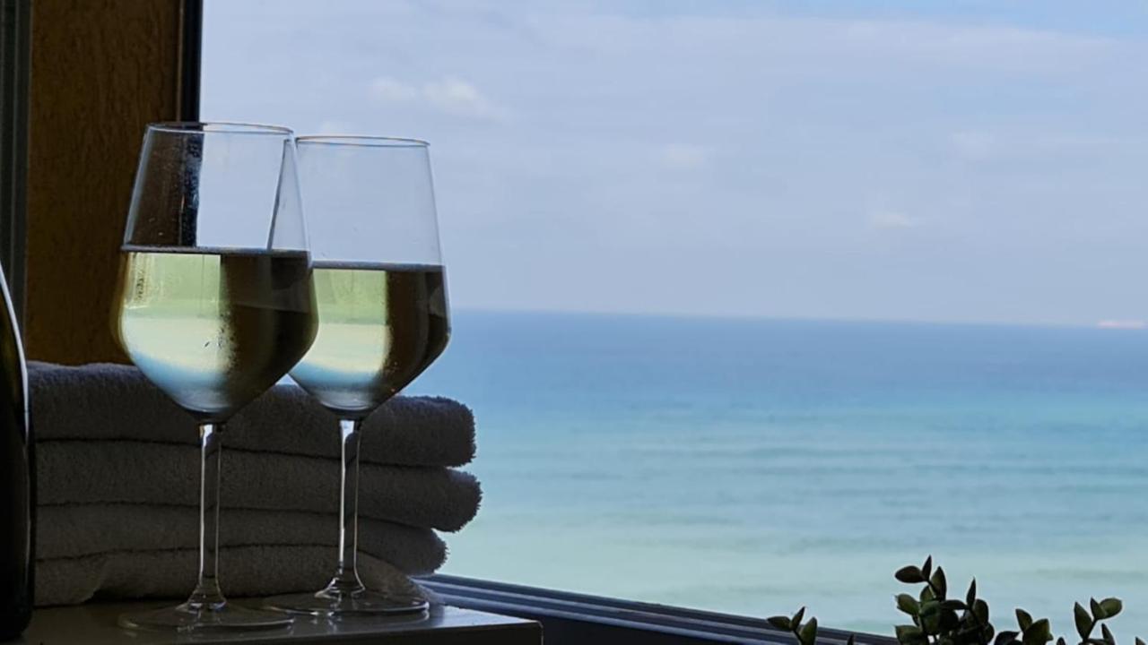Magic On The Sea-Suites With A Private Jacuzzi And A Private Sea View Netanya Exterior photo