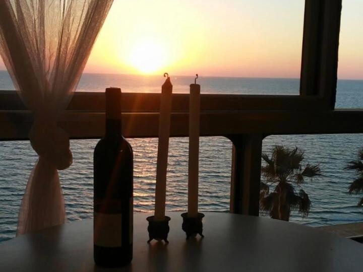 Magic On The Sea-Suites With A Private Jacuzzi And A Private Sea View Netanya Exterior photo