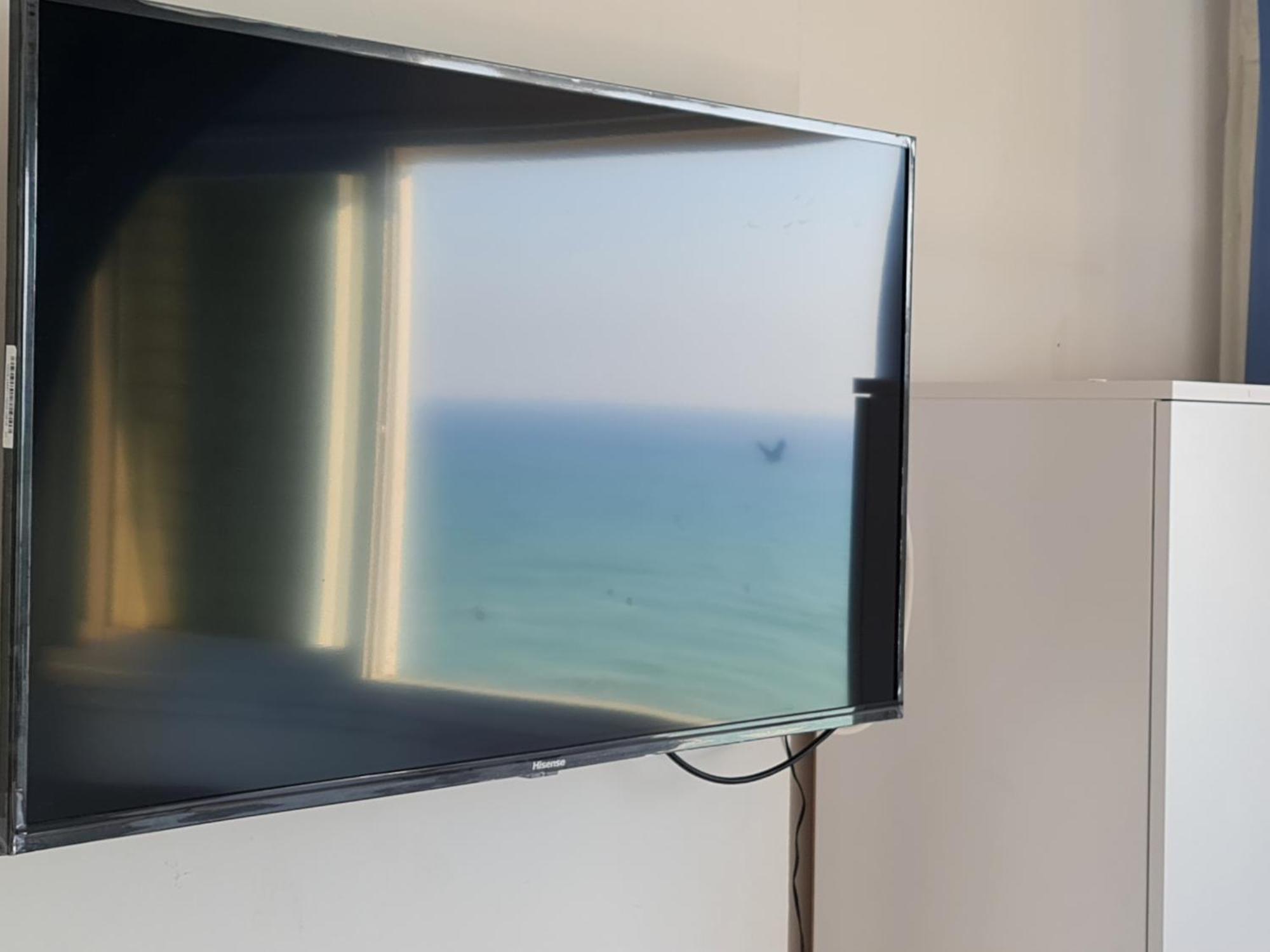 Magic On The Sea-Suites With A Private Jacuzzi And A Private Sea View Netanya Room photo