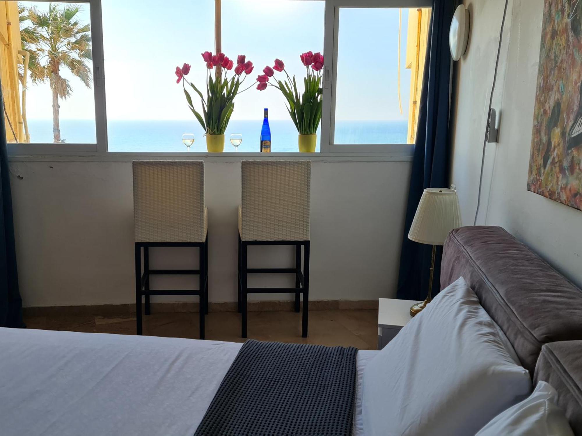 Magic On The Sea-Suites With A Private Jacuzzi And A Private Sea View Netanya Room photo