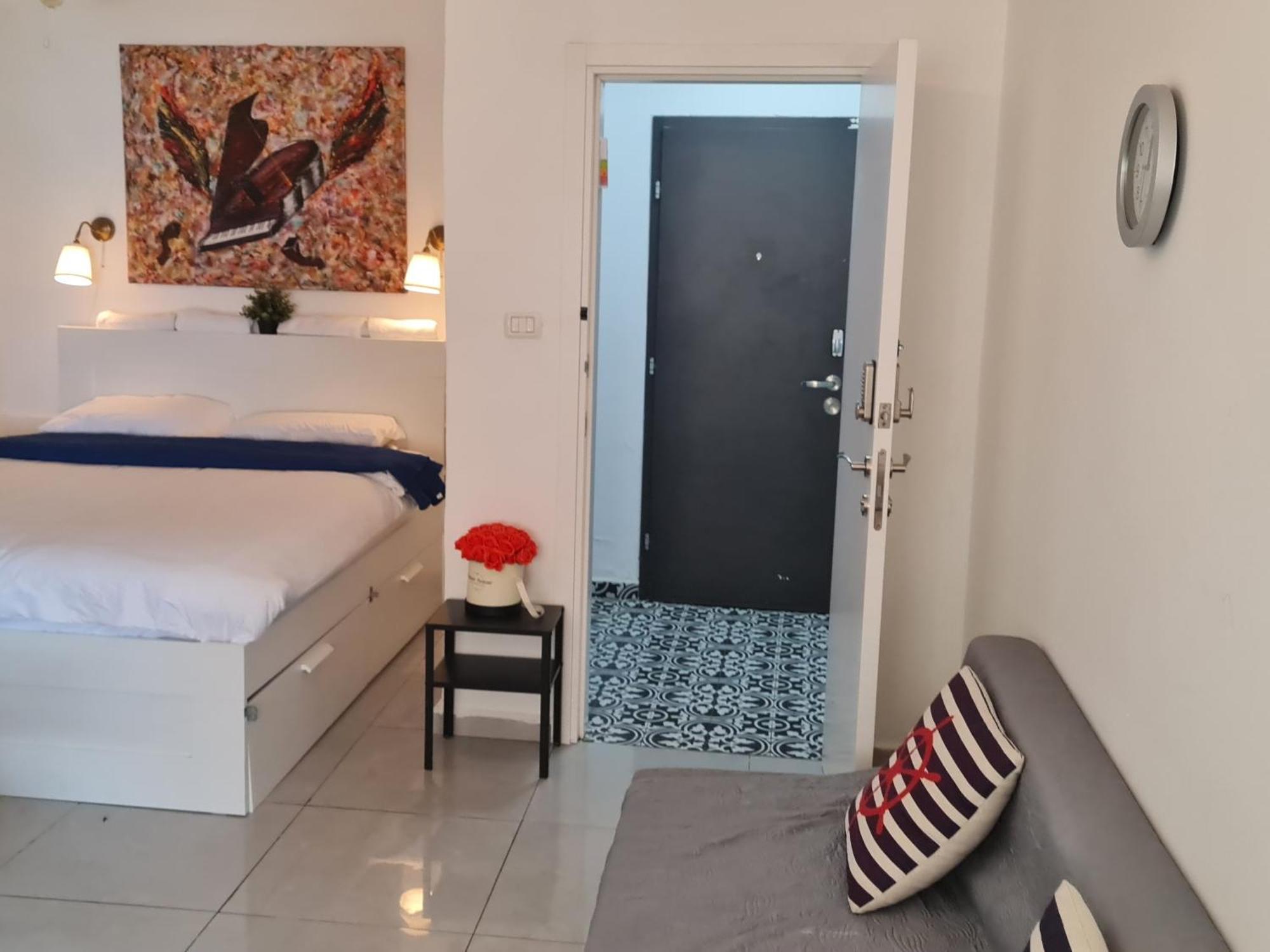 Magic On The Sea-Suites With A Private Jacuzzi And A Private Sea View Netanya Room photo